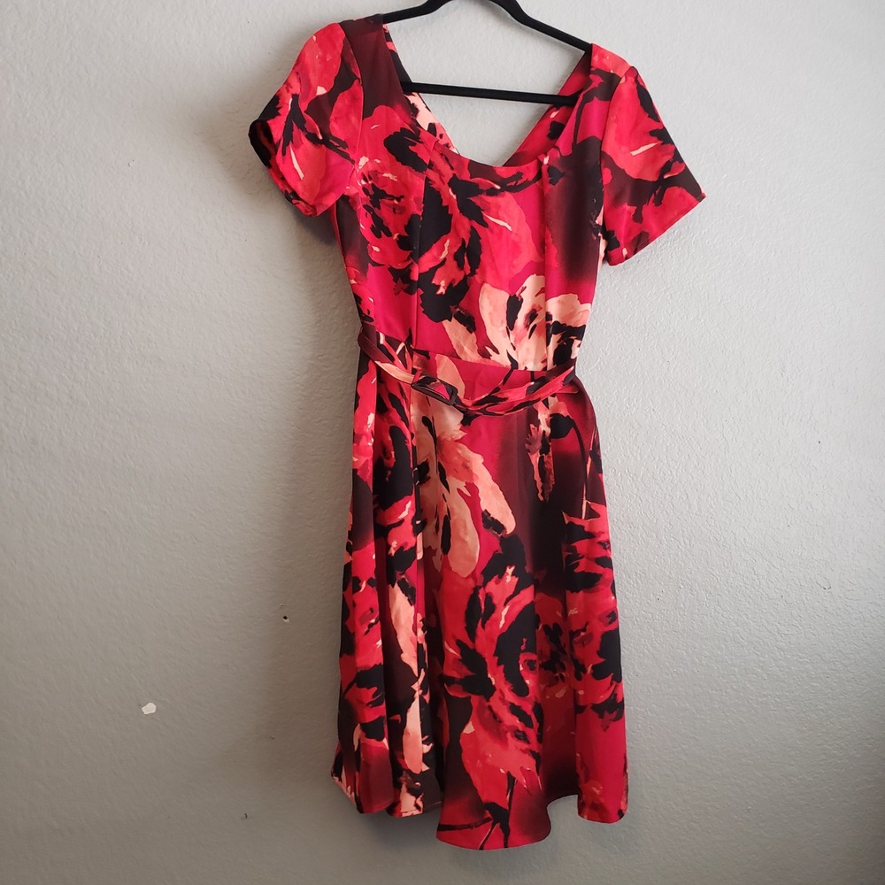 Eva Mendes New York & Company Red Floral Fit and Flare Belted Dress Womens 8